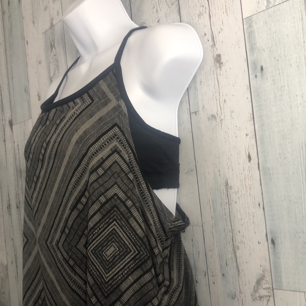 Fabletics Racerback Padded Bra Drawstring Hem Top - Picture 2 of 10
